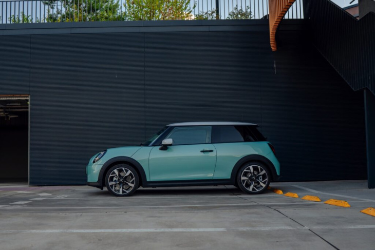 mini cooper c f66: das ist das günstigste auto der bmw group