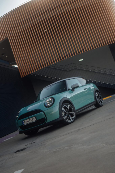 mini cooper c f66: das ist das günstigste auto der bmw group