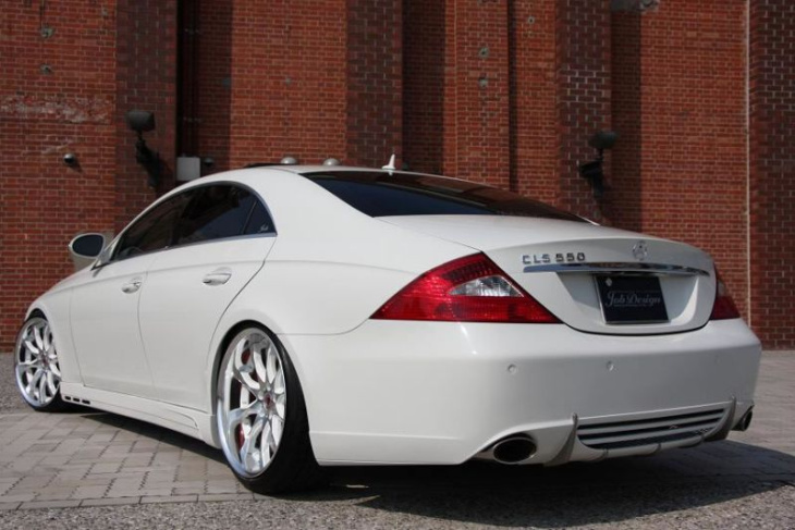 tuner jobdesign stylt den mercedes cls 550