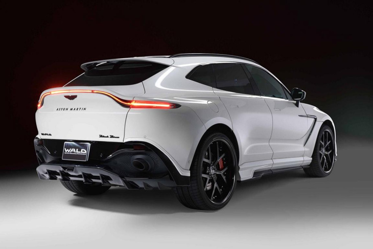 aston martin dbx mit bodykit vom tuner wald internationale!