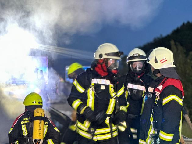 lkw brennen auf autobahn 38: fahrbahn muss saniert werden