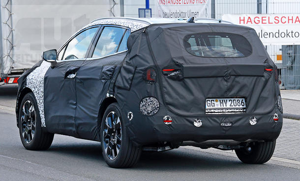 vollhybrid, vierzylinder-motor, verbrenner, plug-in-hybrid, newsletter, neuheiten, kompaktklasse, hybrid, erlkönige, kia sportage, kia sportage facelift (2025): erste infos & erlkönig-bilder