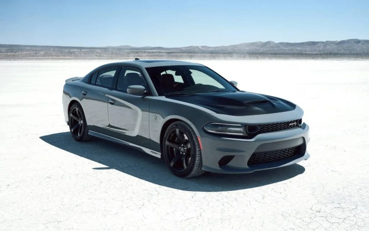 dodge ruft challenger und charger aufgrund eines sitzrückhaltefehlers zurück!