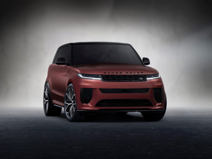 land rover präsentiert den range rover sport sv edition two mit vier verschiedenen modellen!