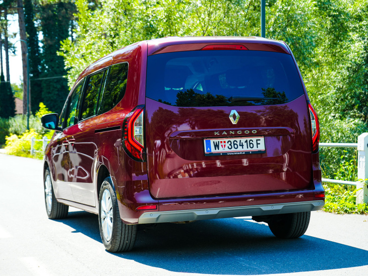 renault grand kangoo techno 7-sitzer tce 130 edc