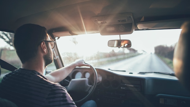 unterschätzte gefahr im auto: wie sie bei sonne ihr hautkrebsrisiko senken können