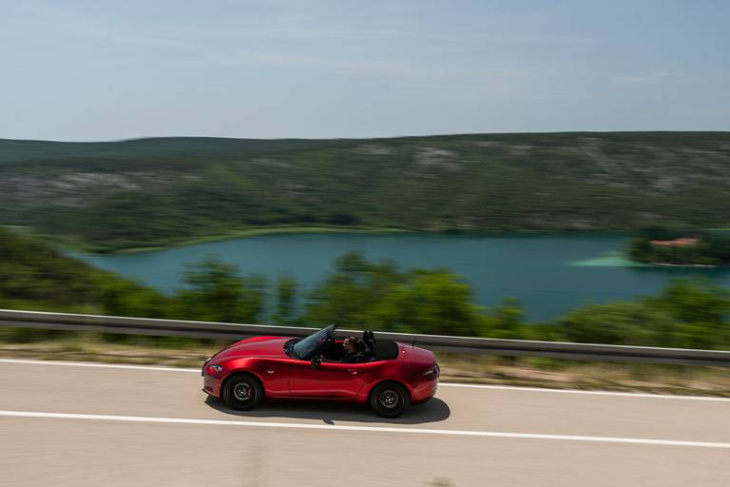 erster test mazda mx-5 (2024): letzte runde für den großen sauger