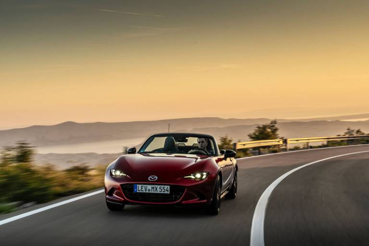 erster test mazda mx-5 (2024): letzte runde für den großen sauger