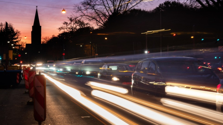 verkehrspolitik: warum die fdp mehr autos in den innenstädten will