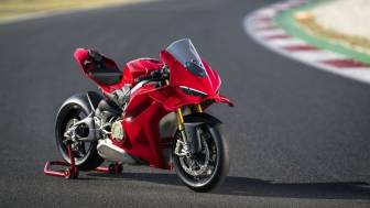 ducati panigale v4: aus eins mach zwei​