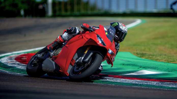 ducati panigale v4: aus eins mach zwei​