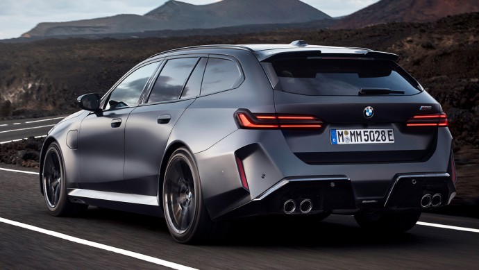 bmw m5 touring: hybrid-power für den high-performance-kombi