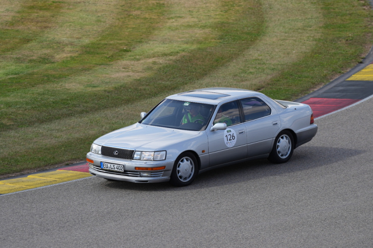 luxus auf japanisch: 35 jahre lexus ls