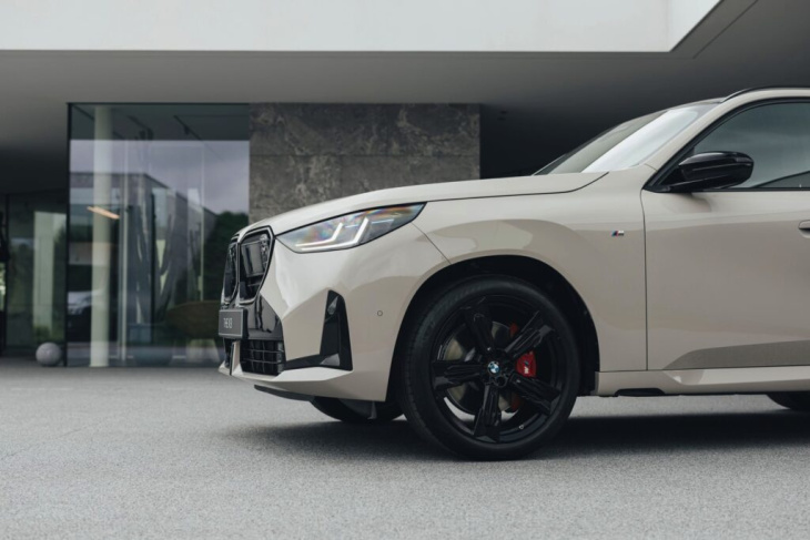 bmw x3 g45 m sport: mehr fotos zu dune grey am x3 m50