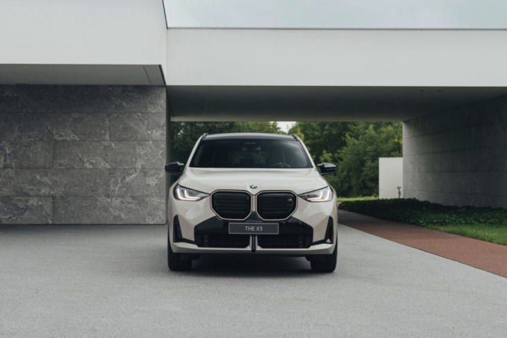 bmw x3 g45 m sport: mehr fotos zu dune grey am x3 m50