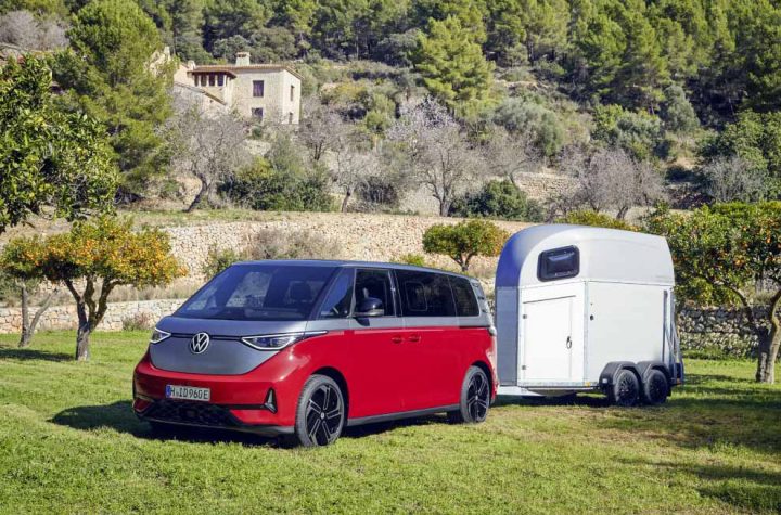 ford präsentiert neue nugget-modelle auf dem caravan salon 2024