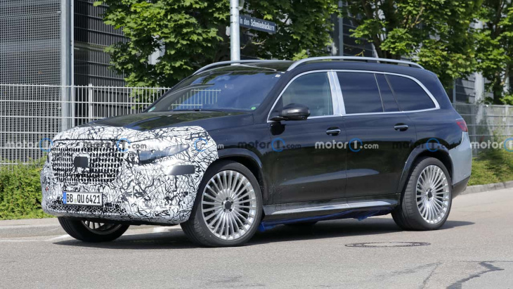 mercedes-benz gls (2025) als erlkönig erwischt