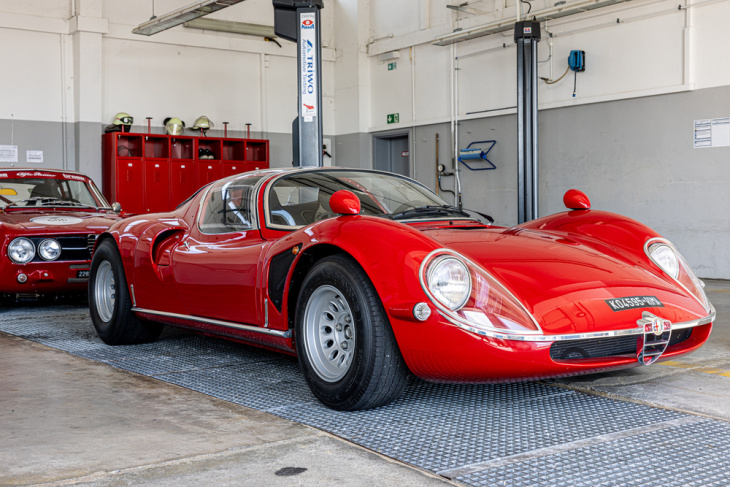 alfa romeo 33 stradale bei pista & piloti