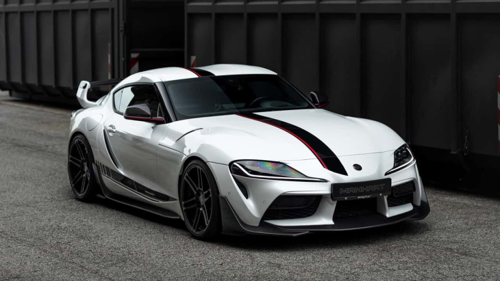 toyota supra gr wird von manhart performance aufgemöbelt