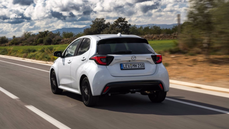 mazda 2 hybrid im test: wie sparsam ist der adoptivsohn?