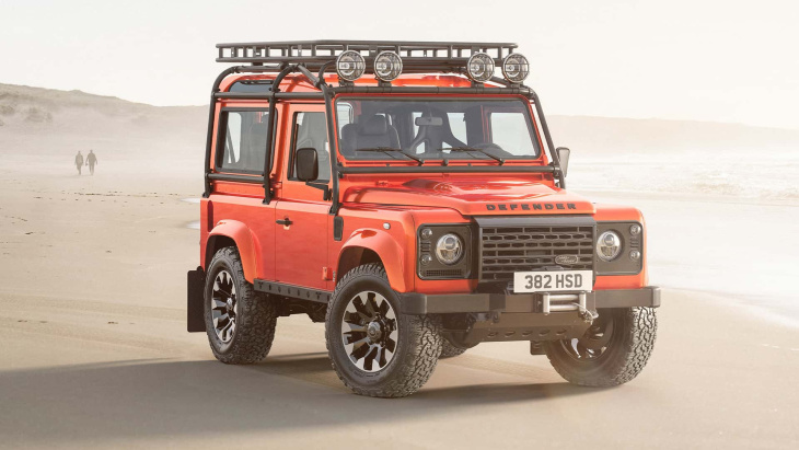 land rover bringt den legendären defender v8 zurück