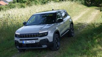 was draus machen: test jeep avenger e-hybrid