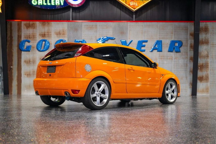 mit v8-gewalt: cooler 2001 ford focus zx3 wurde verkauft!