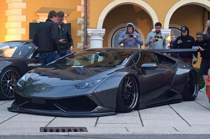 liberty-widebody-kit + camouflage am lamborghini huracan