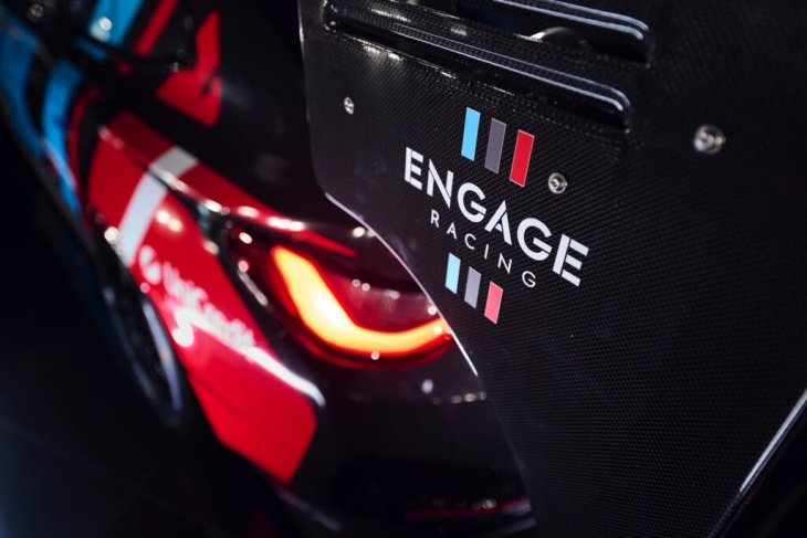 bmw i4 racing: e-rennwagen auf dem weg zum pikes peak!