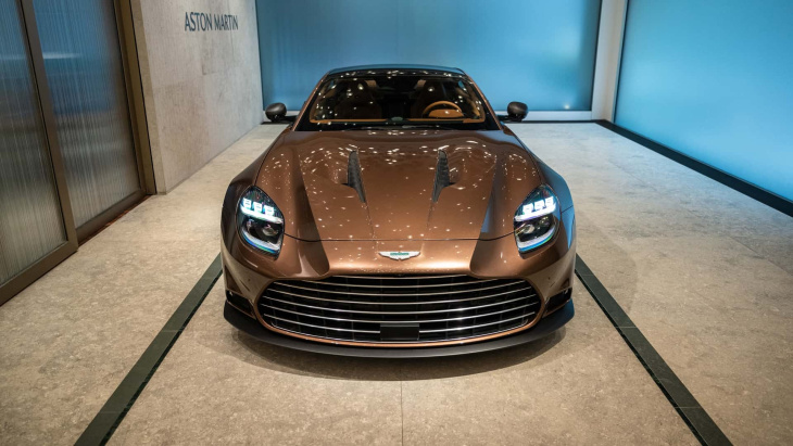 weiterhin mit v12: das ist der neue aston martin vanquish (2025)