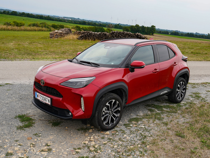 toyota yaris cross 1,5l 4×4 hybrid active drive im test