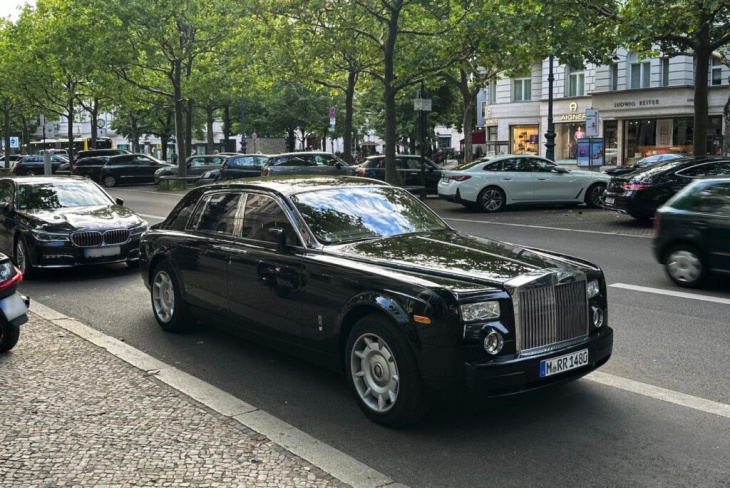 rolls-royce: edel-roadtrip im ersten phantom mit bmw-v12