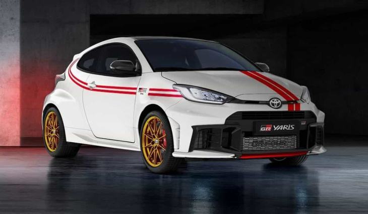 toyota gr yaris bringt limitierte edition in italien heraus, um 51 jahre seit dem ersten rallye-sieg zu feiern