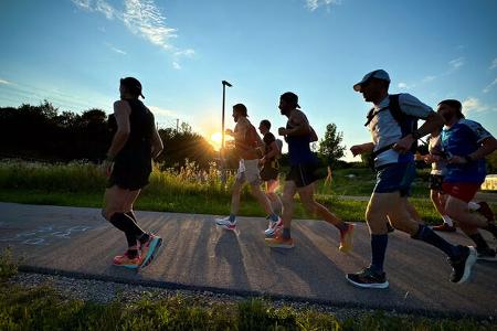 jonas deichmanns camper für ironman-rekordversuch