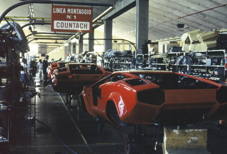 eine legende der lamborghini countach v12