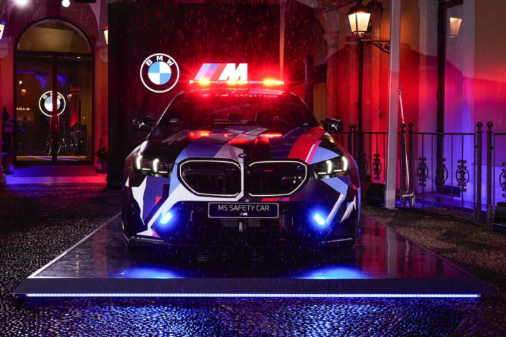 motogp safety car: bmw m5 g90 im rennsport-look