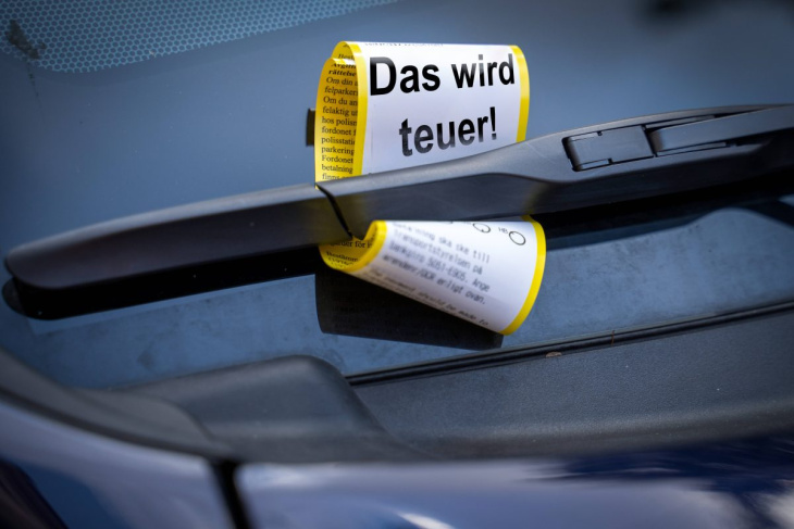 bußgeld: fiese änderung für autofahrer! fehlendes detail kann richtig teuer werden