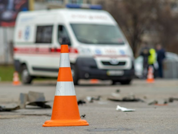 polizeiticker für ulm, 06.09.2024: (gp) eislingen - vorfahrt missachtet / am donnerstag stießen in eislingen zwei autos zusammen.