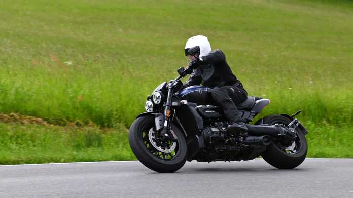 test triumph rocket 3 storm r: heftig voran