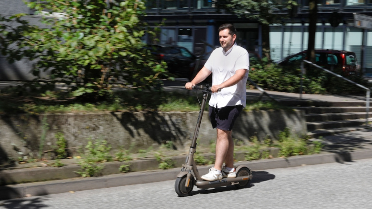 xiaomi electric scooter 4 pro max im test: besser als der pro?