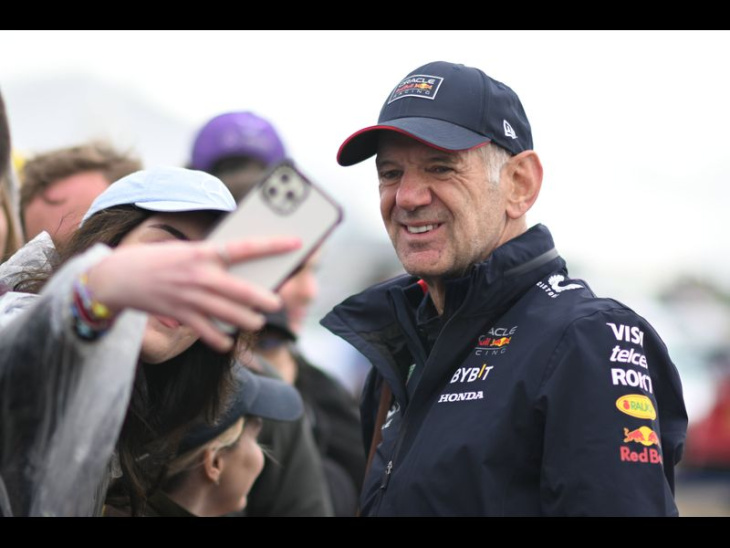 aston martin holte design-genie newey von red bull: „aufregendste nachricht der geschichte“