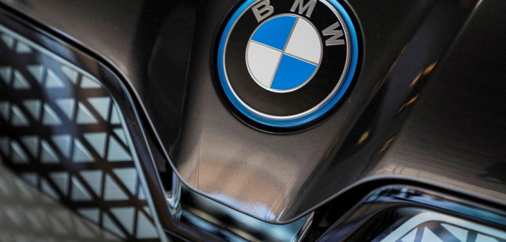 aktie stürzt ab – jetzt gerät auch bmw ins schleudern