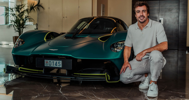 fernando alonsos aston martin valkyrie