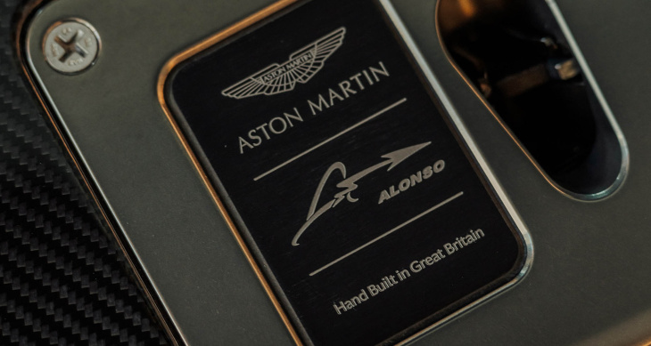 fernando alonsos aston martin valkyrie