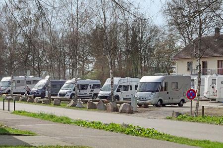 ein neuer wohnmobil-stellplatz für bühl