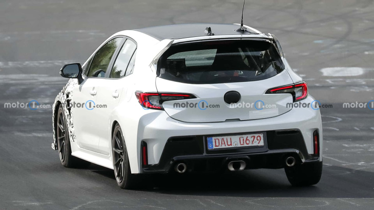 toyota corolla grmn (2025) als erlkönig erwischt