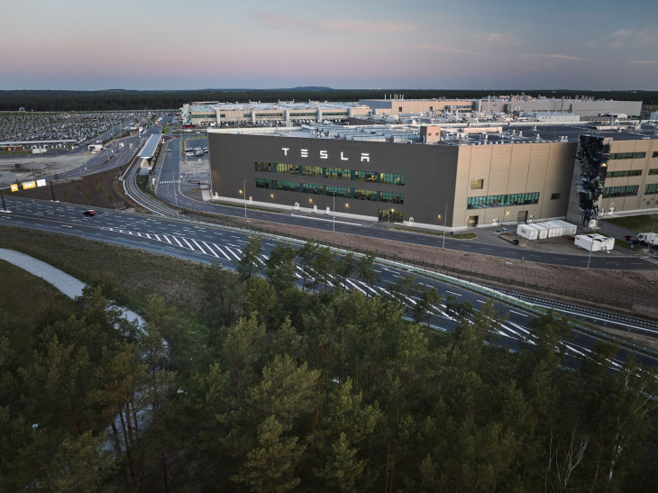 ostdeutsche autoindustrie fordert abbau von hemmnissen