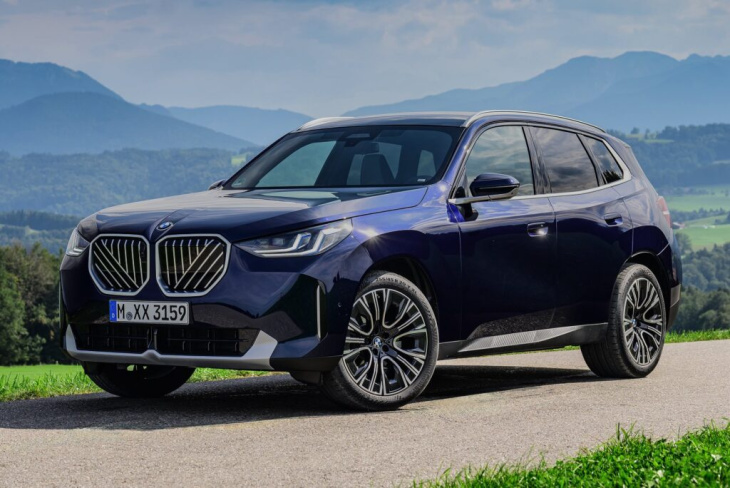 bmw x3 g45: fotos zeigen serien-look in tansanitblau