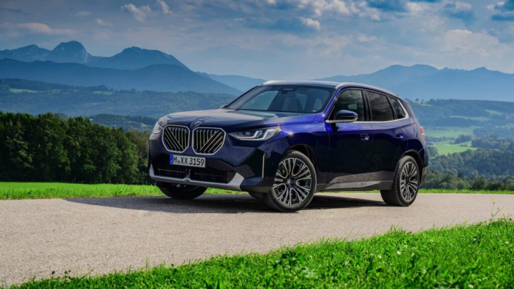 bmw x3 g45: fotos zeigen serien-look in tansanitblau