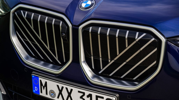 bmw x3 g45: fotos zeigen serien-look in tansanitblau